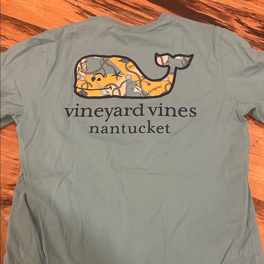NantucketVineyard Vines Men's Blue T-Shirt